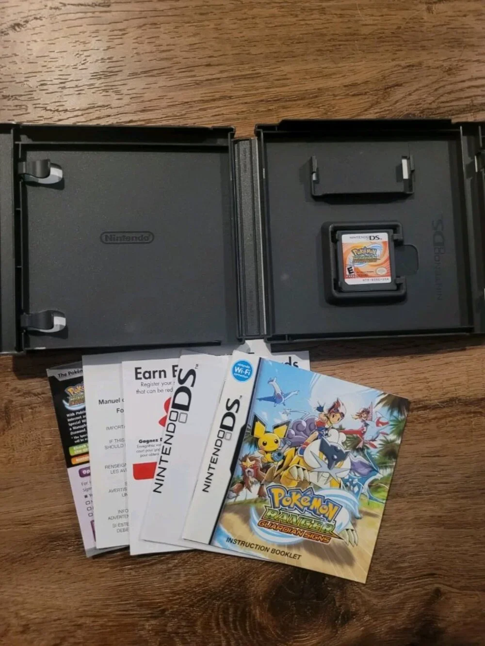 Pokemon Ranger Guardian Signs - Nintendo DS Complete. Comes With Strategy Guide!